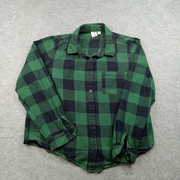 Betty Boop Shirt Womens Medium Green Plaid Flannel Button Front Graphic Top - Picture 2 of 8